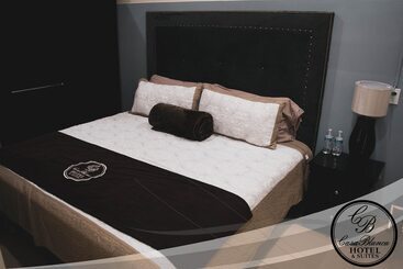 酒店 Casa Blanca & Suites