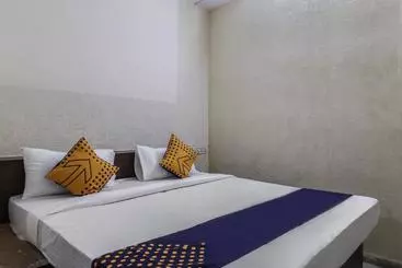 Hotel Spot On 62444  Hanny And Guest House