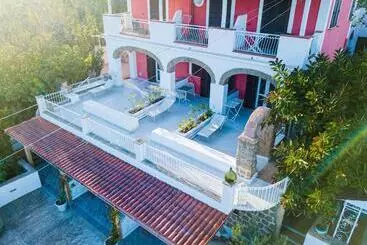 Hotel Cala Dei Romani