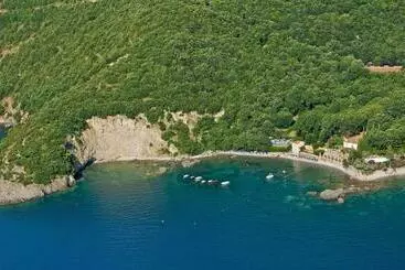 アパートホテル La Francesca Sud Un Villaggioglamping