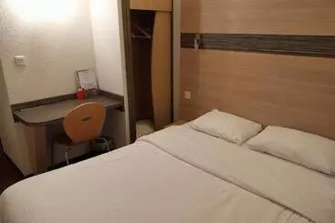 Отель Beaujour & Bonsoir Brasserie