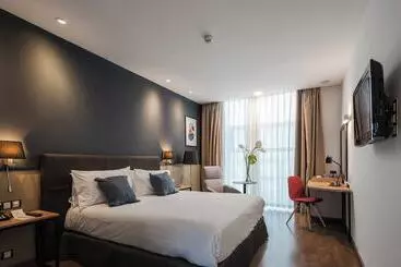 هتل Crowne Plaza Madrid Airport