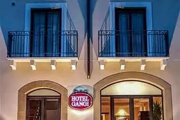 هتل Gangi