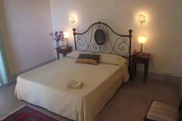 هتل Seven Cortona