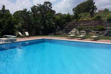 בית מלון כפרי Villa Delle Palme