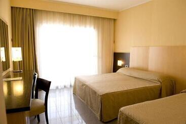 בית מלון כפרי Albergo Mediterraneo