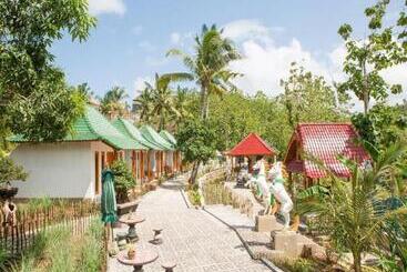 Hotel Kubu Reot Taman Asri Villa
