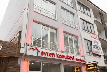 ホテル Evren Konukevi