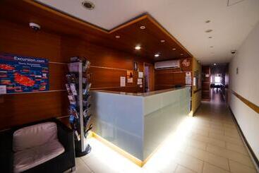 בית מלון כפרי Qawra Point Holiday Complex