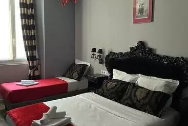 Отель Le Romanesque