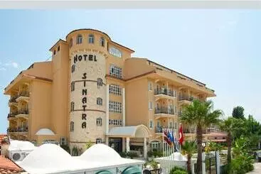 호텔 Sinatra All Inclusive