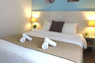 هتل Vvf Normandie Forgesleseaux