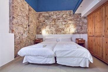 Inside Barcelona Apartments Sants