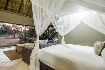 ホテル Lookout Safari Lodge