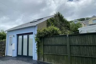 Remarkable 1bed Cottage In Mumbles Swansea