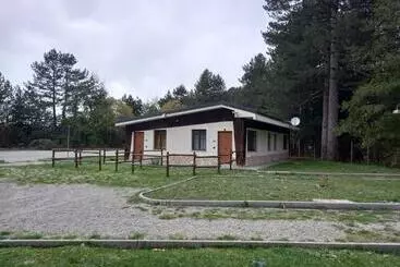 Aamiaismajoitus (B&B) Chalet Lago