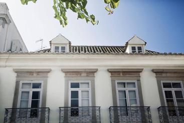 住宿加早餐  A Muralha