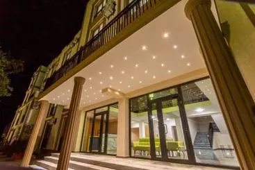 هتل Aria Resort & Spa