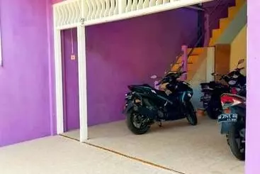 Hotel Queen Asri 2 Redpartner