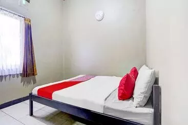 Hotel Oyo Ii3676 Wisma Al-fahmi Syariah