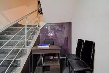 Hotel Goroomgo Royal Galaxy Newtown Kolkata