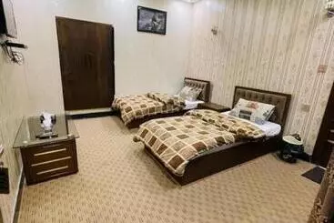 هتل Husnain Resort By Saud Khan