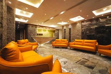 فندق Meridian Hill Top Yercaud