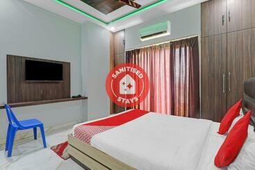 Hotel Oyo 81252 The M Palace