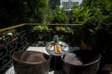 Hotel Pilot In City 22
