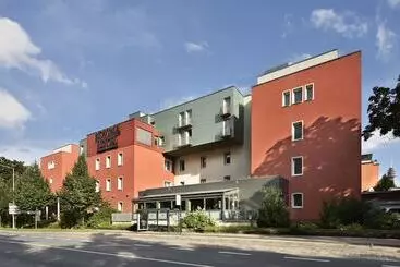 Novina Hotel Tillypark