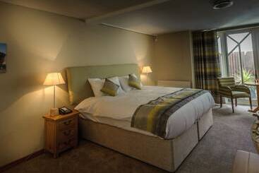 Hotel Old Post House