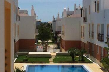 Отель Cabanas Pool Apartment