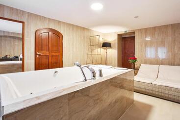 膳宿费 Zámecký Penzion