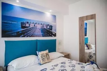 White Apartments & Spa