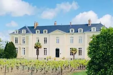 Hotelli Hôtel Particulier Château Des Marais Proximité Et Vue Sur Le Lac De Grand Lieu