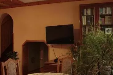 پانسیون Dream House