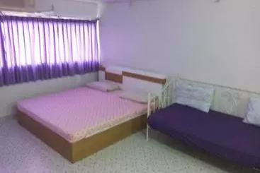 ペンション Room In Guest Room   Chan Kim Don Mueang Guest House, Free Parking Space And Free Wifi