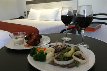 Hotel Peninsula Frontera