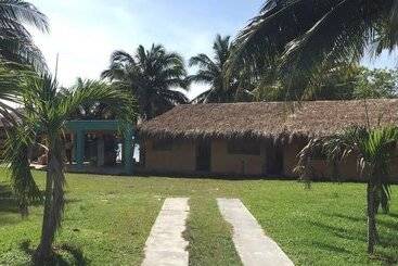 هتل Posada Del Brujo