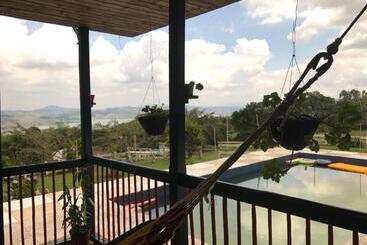 ユースホステル Ecolife Calima