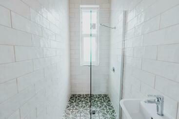 Отель Holmesville