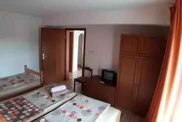 پانسیون Tija Apartments