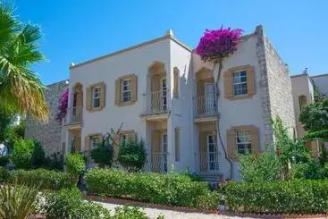 Hotel Museum Resort Spa