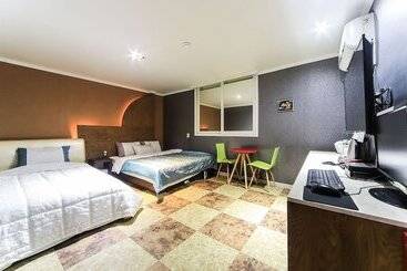 Motel Busan Gupo Cats