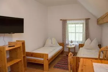 Ostello Gasthof Pension Kleinhenner