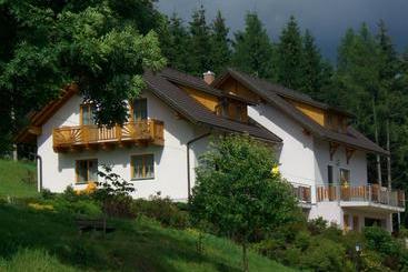 فندق صغير Gasthof Pension Kleinhenner