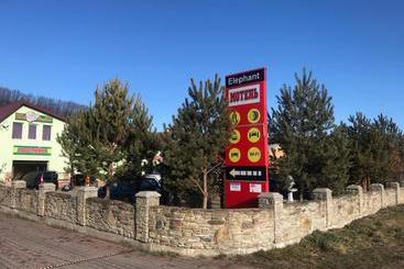 汽车旅馆 Elephant