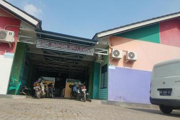 Pensjonat Cendrawasih Syariah Homestay