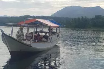 Majatalo Lena House Flores