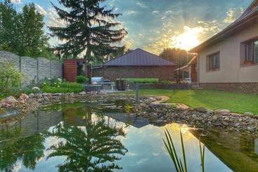 Пансион Madison Ranch